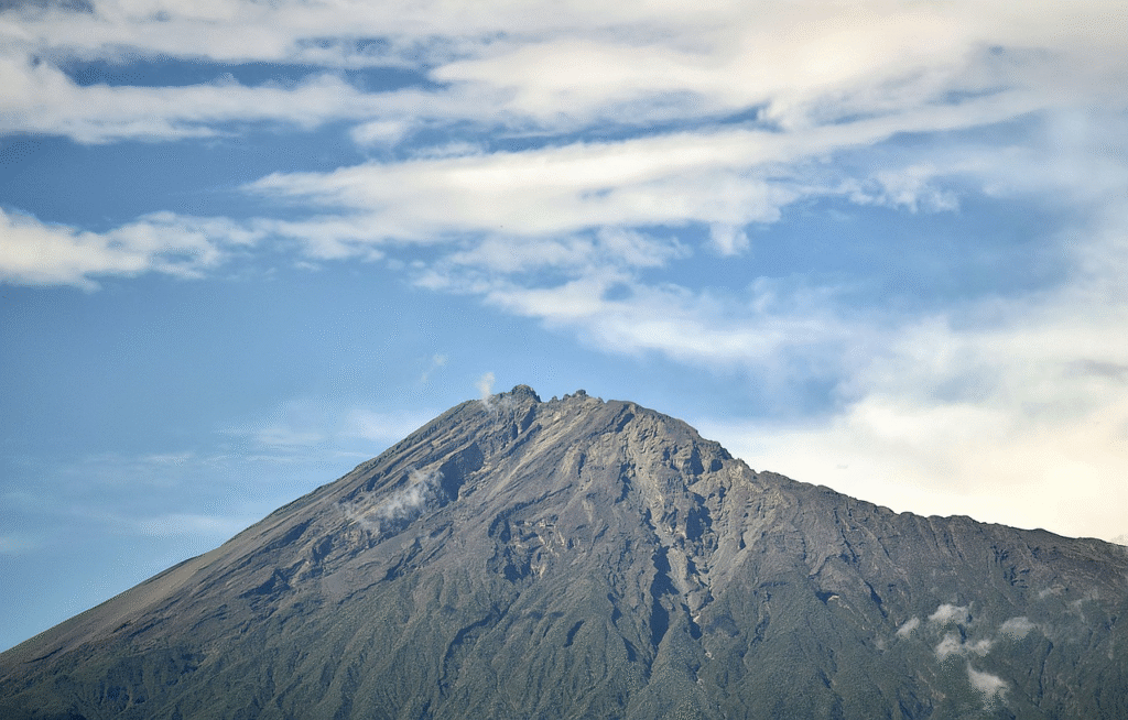 Meru Parbat Tibet